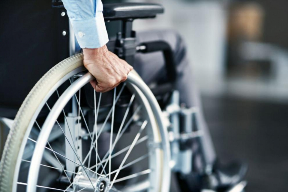 Отново се дава възможност на хората с увреждания да кандидатстват за осигуряване на достъпна жилищна среда. От 1 февруари Министерството на труда и социалната...